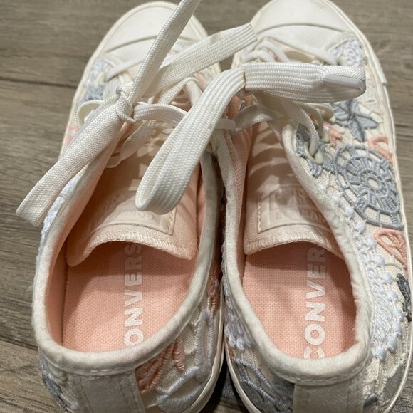 Converse Chuck Taylor All Star Butterfly Crochet Low Top Sneaker 7.5 - Picture 10 of 11